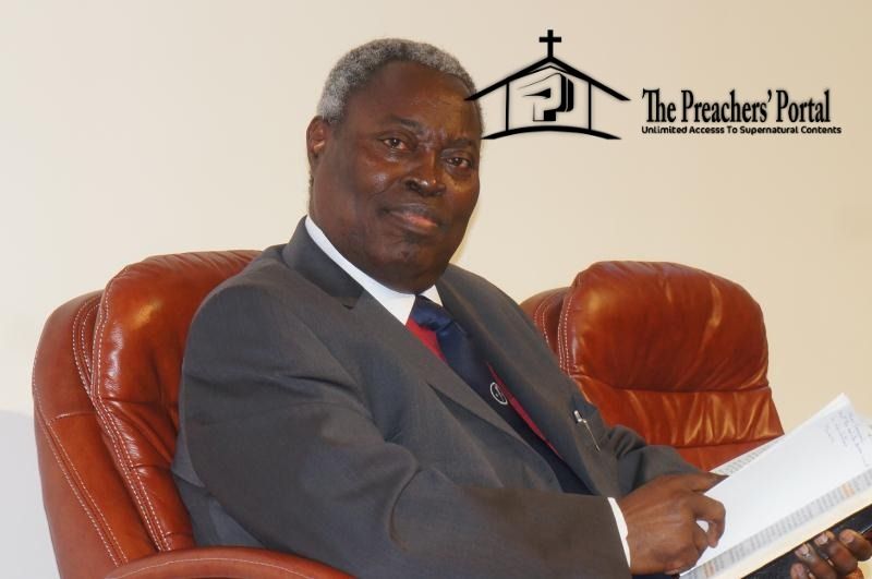 Pastor Kumuyi Apologises To The Youths Treated Badly During His Birthday Service