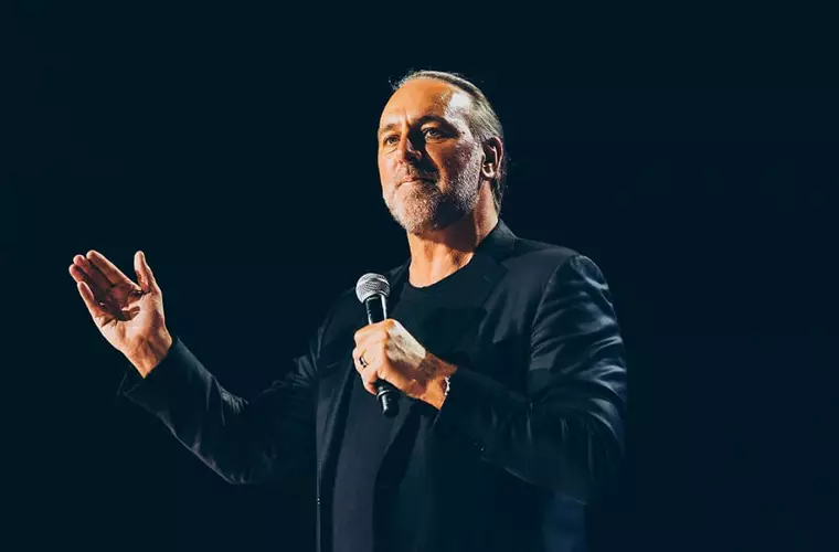 Hillsong Church Reveals Founder Brian Houston Was In A Hotel With A Strange Woman For 40 Minutes