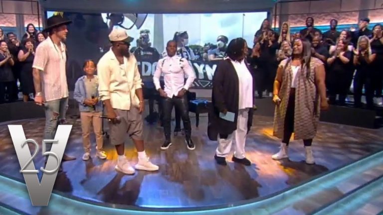 Kirk Franklin, Maverick City Lead Whoopi Goldberg To Worship On ‘The View’ 2022