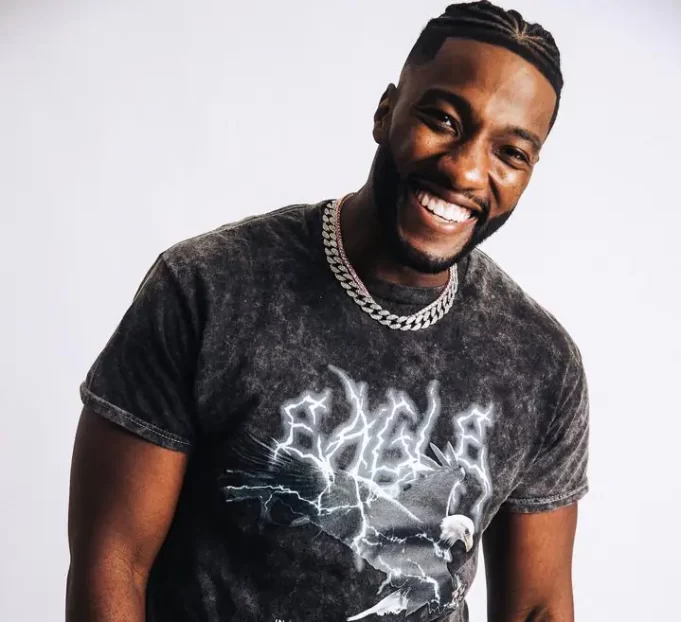 Mike Todd Defends His ‘Blasphemous’ And Controversial Easter Service Show Mike Todd Defends His 'Blasphemous' And Controversial Easter Service Show